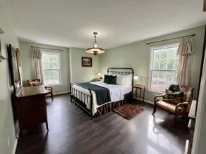 The Carriage House - Image 2