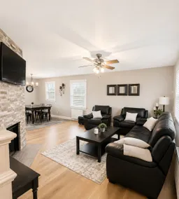 Newly Renovated Home Walk To University of Maine - Image 4