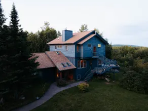 5 min to town, on XC trails, Lake views & Sauna - Image 5