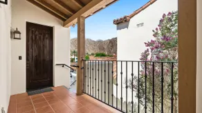 LV112 Delightful Upstairs 1 Bedroom Legacy Villa - Image 4