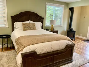 Wine Country Retreat w Pool & Spa - Near Vineyards - Image 4