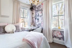 THE LIBERTY HOUSE Of Old Town Designer Home - Image 2