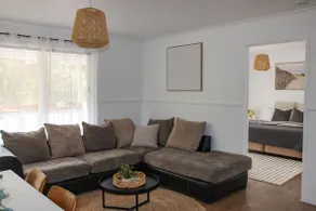 Coastal Cottage- Lakes Entrance - Image 3
