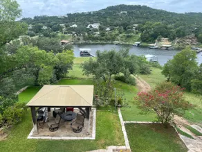 Lakefront/ Dockside at Lake Travis ATX / Fishing - Image 3