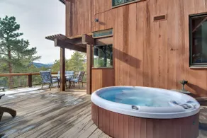 Chic Boulder Mountain Home w/ Hot Tub + Views - Image 3