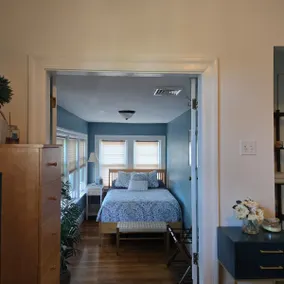 Edgewood's Most Charming Apartment - Image 3