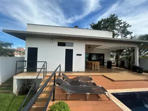 Heated pool, floor fireplace, 14 seats! - Image 2