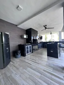 House far from the city - Image 4