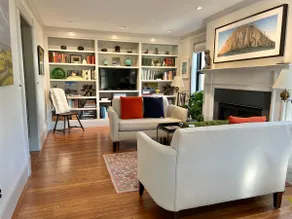 Quality, Comfort, Charm in Williamstown Center - Image 5