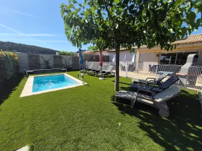 3-bedroom house, private heated swimming pool, air conditioning in Ardèche - Image 2