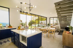 White Swan Villa w/ Ocean Views & Beach Access - Image 2
