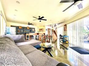 Tropical Relaxing Loft: Spacious and Unique - Image 2