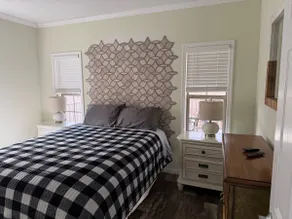 CountryHouse large deck 75 in tv pet friendly - Image 5
