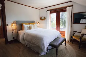 A storybook getaway on 200 acres outside Eugene - Image 3