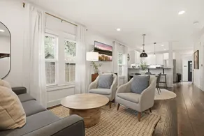 Kid & Dog Friendly Bungalow In The Heart Of Bend - Image 2