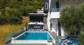 Villa Lea 5-bedroom villa with private pool and amazing views of city and sea - Image 2