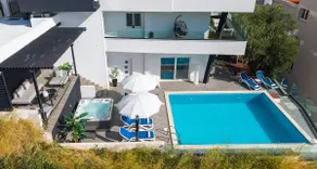 Villa Lea 5-bedroom villa with private pool and amazing views of city and sea - Image 3