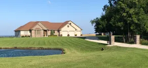 Secluded country home over looking lake Winnebago. - Image 2