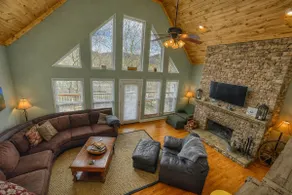 Honey Bee Hideaway | Views + Deck + Close to Town - Image 4