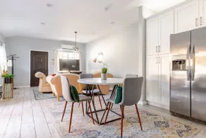 The 620 | Private Guesthouse in Burbank Hills - Image 4