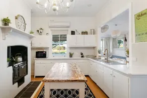 Janie s Cottage Secluded Wine Country Home - Image 2