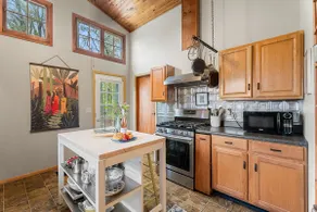 Sheldrake Solitude: \"Simple and Private on Cayuga Lake - Image 5