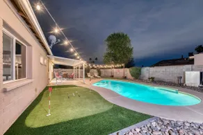 Modern Farmhouse with FREE Heated Pool & Fast WIFI - Image 3
