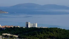Genis Family Favorite DELUX Pool Sea View - Image 4