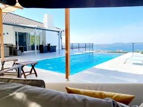 Genis Family Favorite DELUX Pool Sea View - Image 5