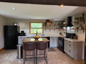 Rustic Ridge Lone Mountain Escape– 3BR, 2BA Home on 2 Acres Pet Friendly - Image 4