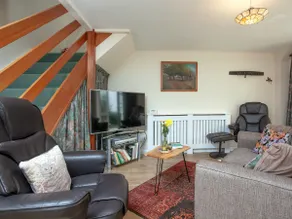 Cottage with garden - Image 4