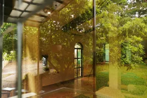 Private Pet Cottage, Fenced Lawn - Image 4