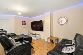 Cinema room Bungalow one bedroom Ap - Image 2