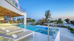 Beachfront home with a pool and gorgeous views! - Image 2