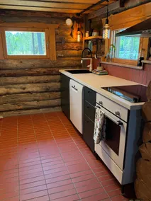 Fishing cabin and beach sauna - Image 3