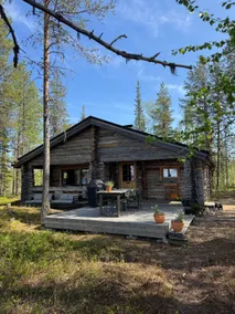 Fishing cabin and beach sauna - Image 2