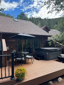River Front! New Remodel - Hot Tub! 3 min to RMNP - Image 4