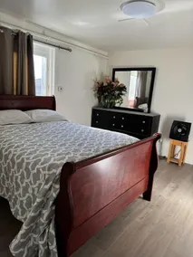 Midtown, Spacious & Homey Apartment201 - Image 4