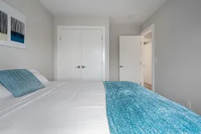 Modern 3Br Altadore Home, Near Downtown - Image 5
