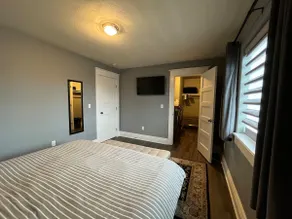 Tennyson One Bedroom Stand-Alone Guesthouse - Image 4