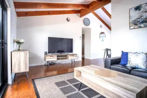 Warana Abode - Pool, Studio & Walk to Beach - Image 3