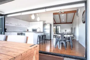 Warana Abode - Pool, Studio & Walk to Beach - Image 2