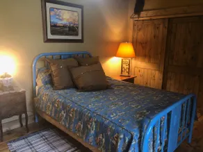 Cowboy Loft at Azevedo Ranch | 2 Queen Beds - Image 5