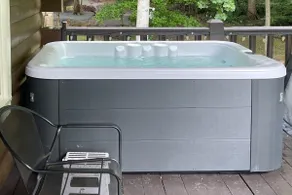 Hillside: Cosby 'Cozy Cove' Cabin w/ Hot Tub - Image 2