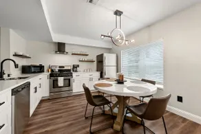 Modern Home mins from Truist Park - Image 5