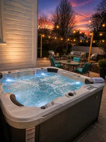 Walk Everywhere | Hot Tub | Fire Pit | Sleeps 10 - Image 3