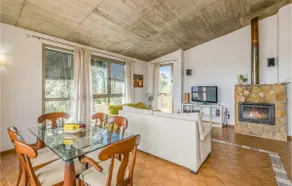 Pet Friendly Home In Villaharta - Image 4