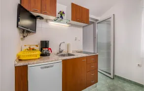 1 Bedroom Awesome Apartment In Brzac - Image 4