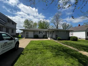 Large Nickel Plate Beach Area Home - Image 3