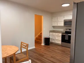 3 Bed 2 Bath home N. Columbus Windsor Park area - Image 2